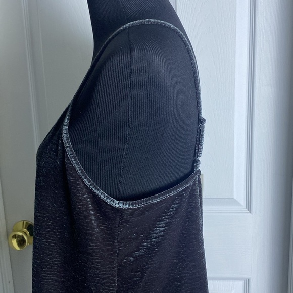 Maurices Women’s Black Velvet Tank Top Adjustable Straps sz L NWT - Picture 4 of 8